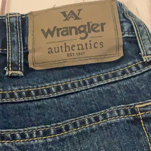 Wrangler Blue Jeans Size 34X30 - Picture 8 of 9